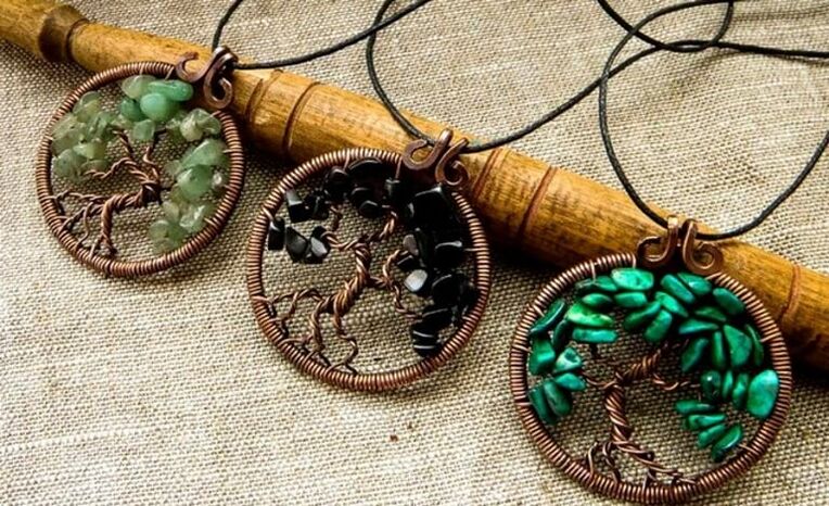 Pendentifs amulettes pour la santé et la chance